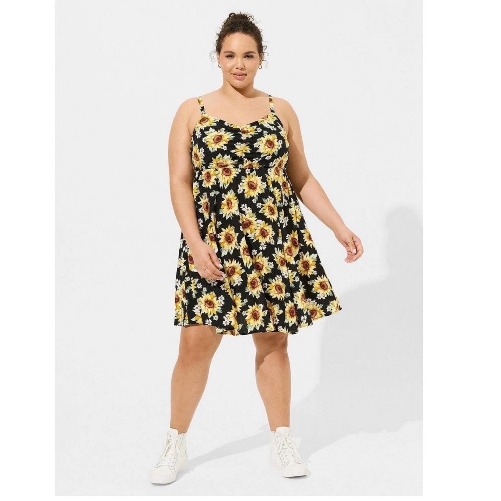 Torrid Dress 2x mini challis skater Black Sunflower Ruched Pockets Sleeveless